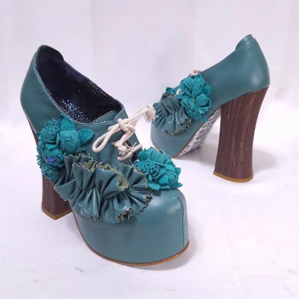 Irregular Choice Pertrisha Leather Floral Ruffle Platform Heels Womens 6.5 Teal